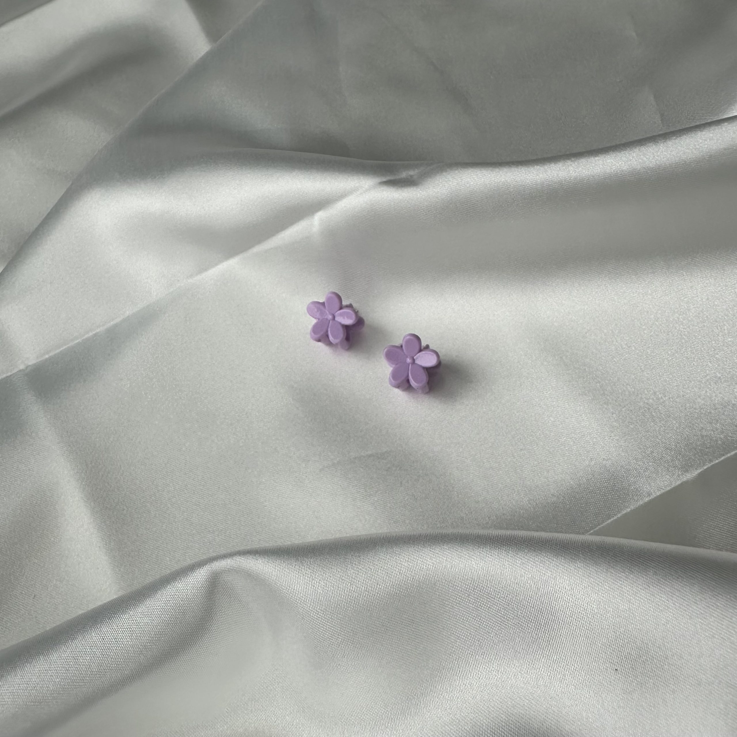 Mini Flower Hairclips - Image 8
